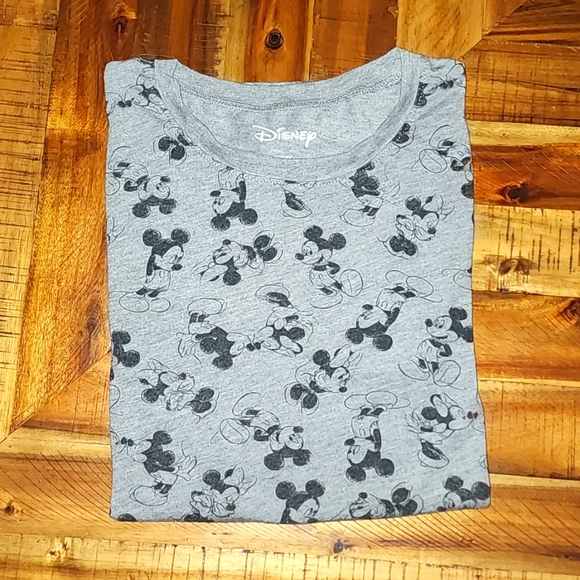 2/$15 Disney Mickey & Minnie Short Sleeve Tee - Picture 2 of 4